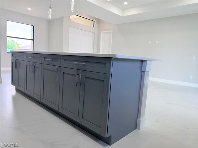 703 NW 1st TER, Cape Coral, FL 33993