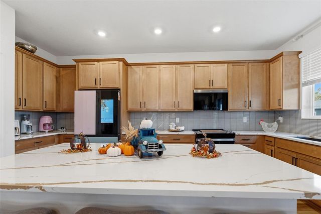 755 OVERPOOL AVENUE, Davenport, FL 33896