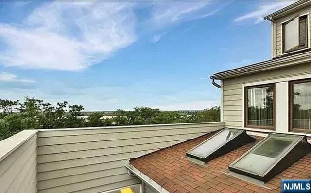 815 Topsail Lane, Secaucus, NJ 07094