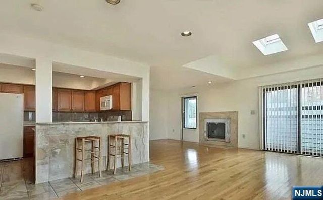 815 Topsail Lane, Secaucus, NJ 07094