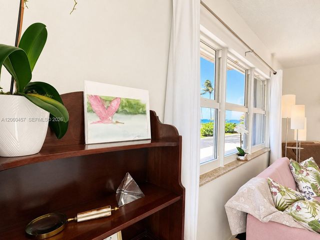 1069 Hillsboro Mile 206, Hillsboro Beach, FL 33062