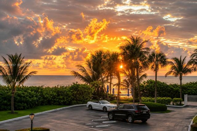 1069 Hillsboro Mile 206, Hillsboro Beach, FL 33062