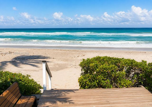 1069 Hillsboro Mile 206, Hillsboro Beach, FL 33062