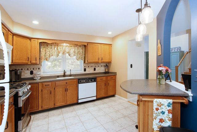 163 Ashley Lane 163, Middleboro, MA 02346