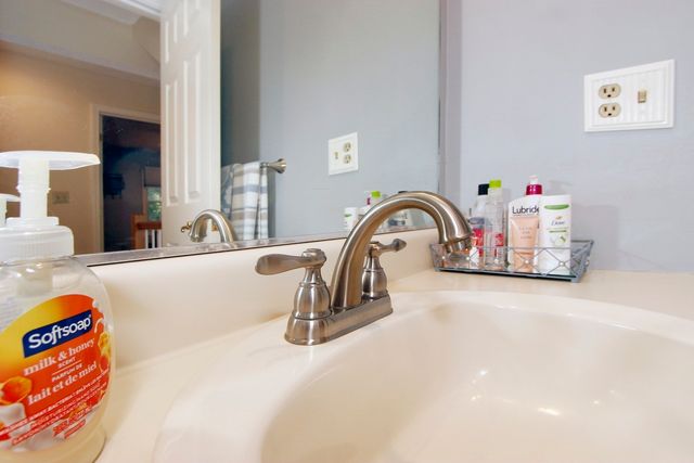 163 Ashley Lane 163, Middleboro, MA 02346
