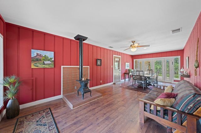 113 Indian Bluff, Kerrville, TX 78028