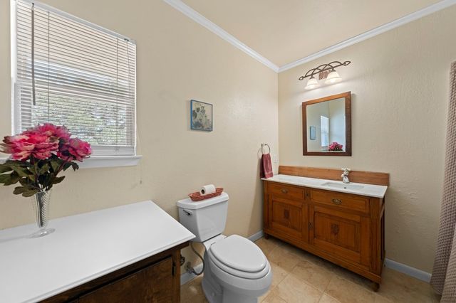 113 Indian Bluff, Kerrville, TX 78028