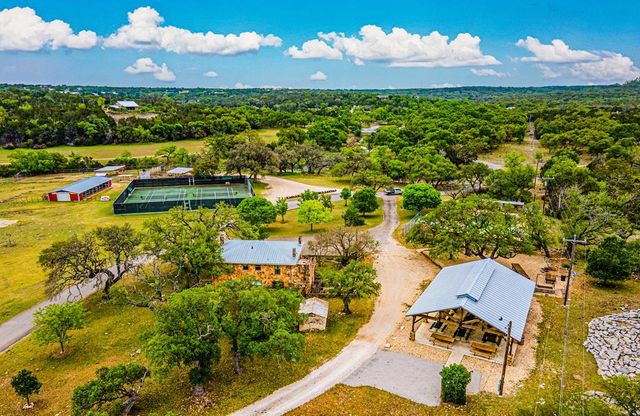 113 Indian Bluff, Kerrville, TX 78028