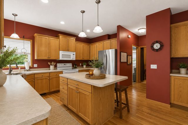 1045 Breezy Court, Waconia, MN 55387