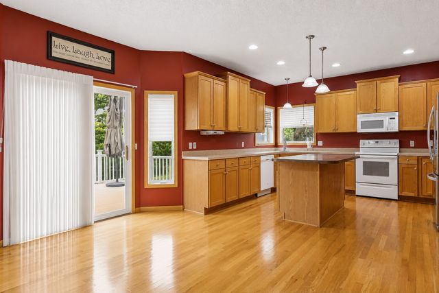 1045 Breezy Court, Waconia, MN 55387