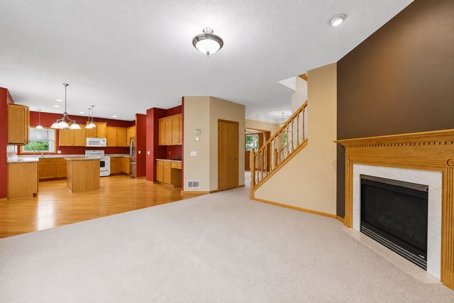 1045 Breezy Court, Waconia, MN 55387