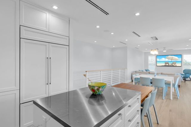 121 Lake Road, Plantation Key, FL 33070