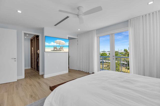 121 Lake Road, Plantation Key, FL 33070