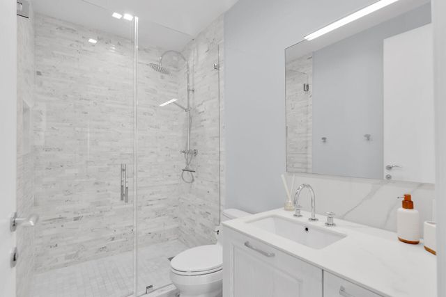 121 Lake Road, Plantation Key, FL 33070