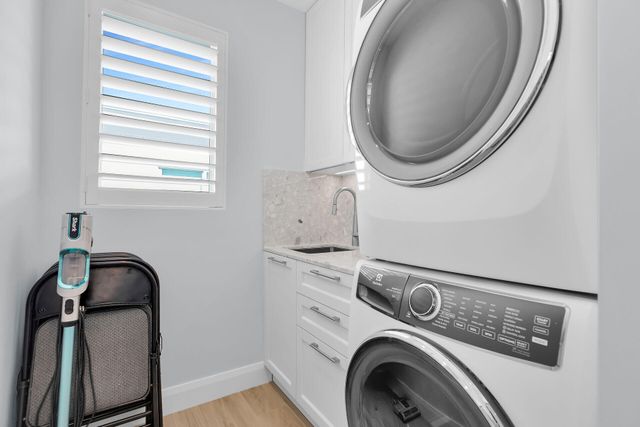 121 Lake Road, Plantation Key, FL 33070