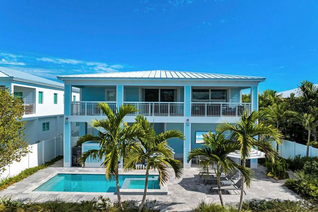 121 Lake Road, Plantation Key, FL 33070