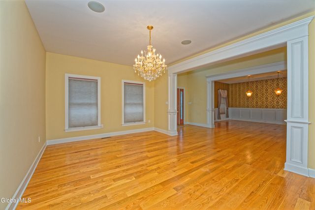 5 Teasdale Court, Colonie, NY 12189