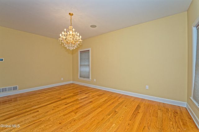 5 Teasdale Court, Colonie, NY 12189