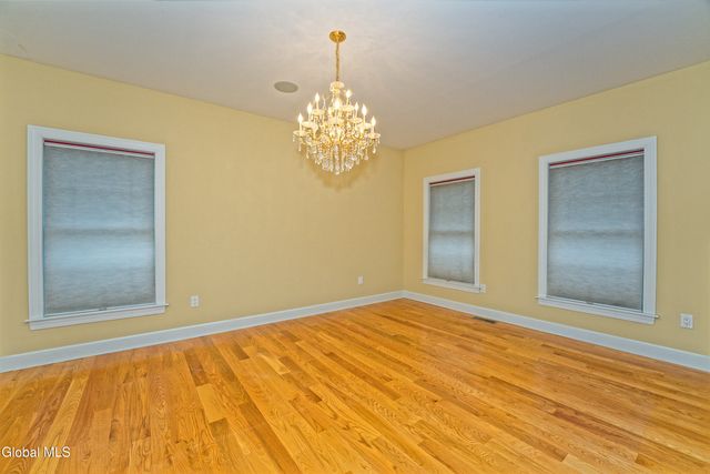 5 Teasdale Court, Colonie, NY 12189