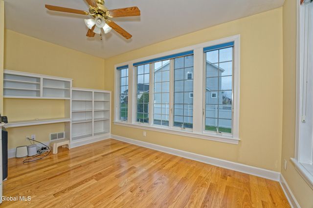 5 Teasdale Court, Colonie, NY 12189