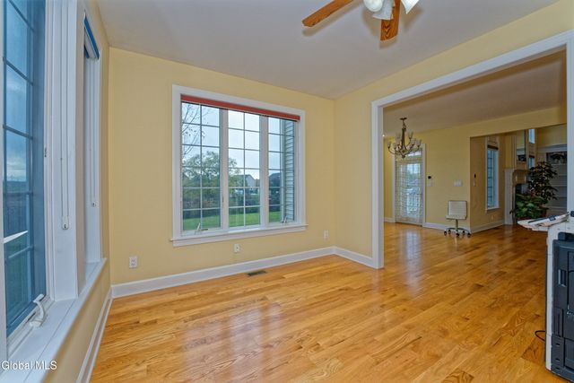 5 Teasdale Court, Colonie, NY 12189