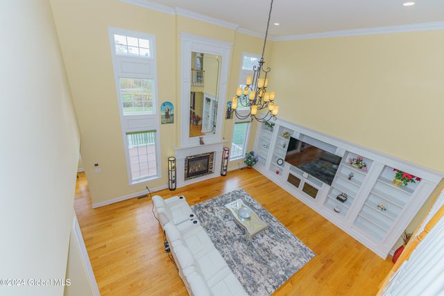 5 Teasdale Court, Colonie, NY 12189