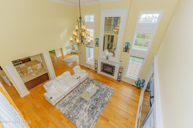 5 Teasdale Court, Colonie, NY 12189