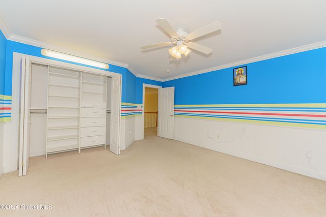 5 Teasdale Court, Colonie, NY 12189