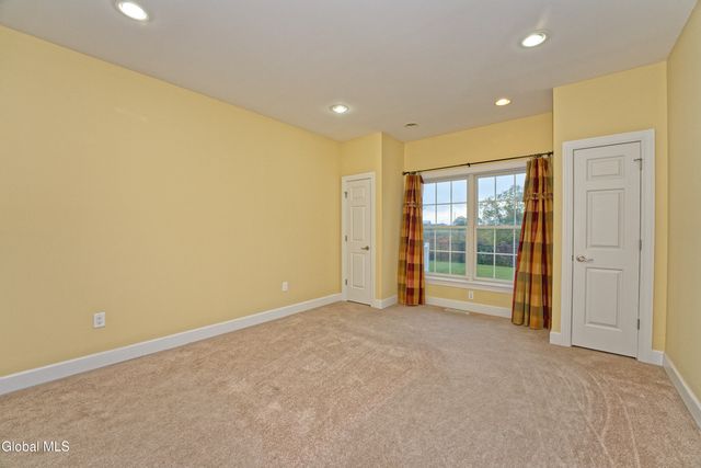 5 Teasdale Court, Colonie, NY 12189