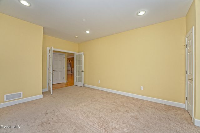 5 Teasdale Court, Colonie, NY 12189