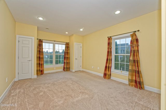 5 Teasdale Court, Colonie, NY 12189