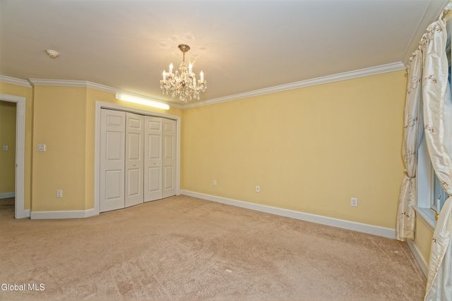 5 Teasdale Court, Colonie, NY 12189