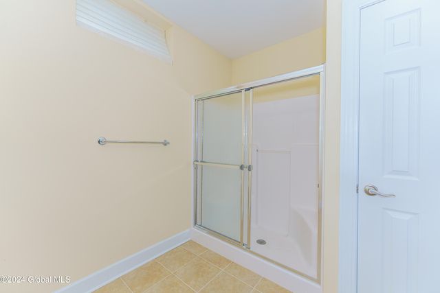 5 Teasdale Court, Colonie, NY 12189