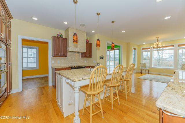 5 Teasdale Court, Colonie, NY 12189