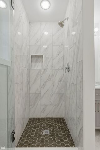 2317 N Hamilton Avenue A, Chicago, IL 60647