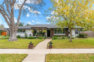 473 Barracuda Pl, Corpus Christi, TX 78411