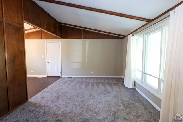 1031 Sunrise Dr, Emporia, KS 66801