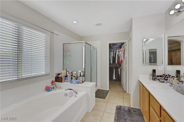 8697 Ancient Creek Avenue, Las Vegas, NV 89178