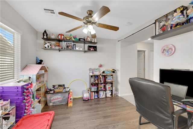 8697 Ancient Creek Avenue, Las Vegas, NV 89178