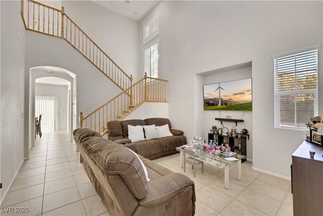 8697 Ancient Creek Avenue, Las Vegas, NV 89178