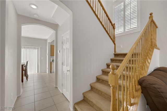 8697 Ancient Creek Avenue, Las Vegas, NV 89178