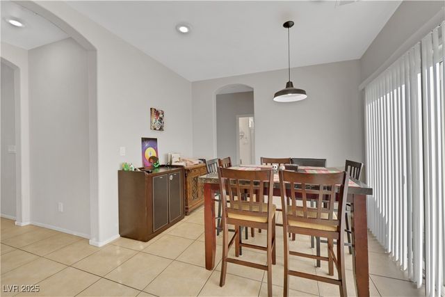 8697 Ancient Creek Avenue, Las Vegas, NV 89178