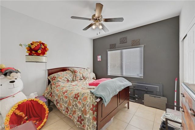 8697 Ancient Creek Avenue, Las Vegas, NV 89178