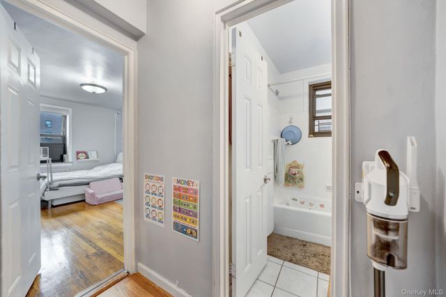 73-50 Bell Boulevard 4A, Bayside, NY 11364