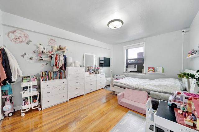 73-50 Bell Boulevard 4A, Bayside, NY 11364