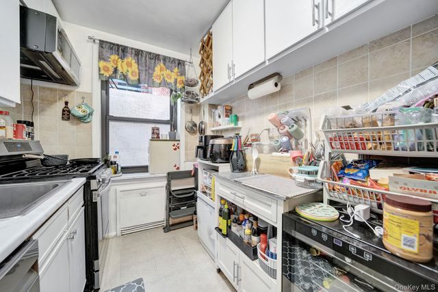 73-50 Bell Boulevard 4A, Bayside, NY 11364