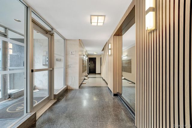 73-50 Bell Boulevard 4A, Bayside, NY 11364