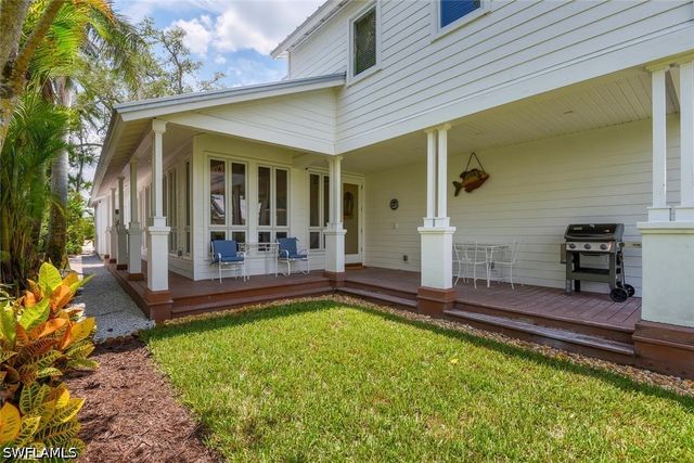 223 11th AVE S, Naples, FL 34102