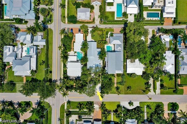 223 11th AVE S, Naples, FL 34102