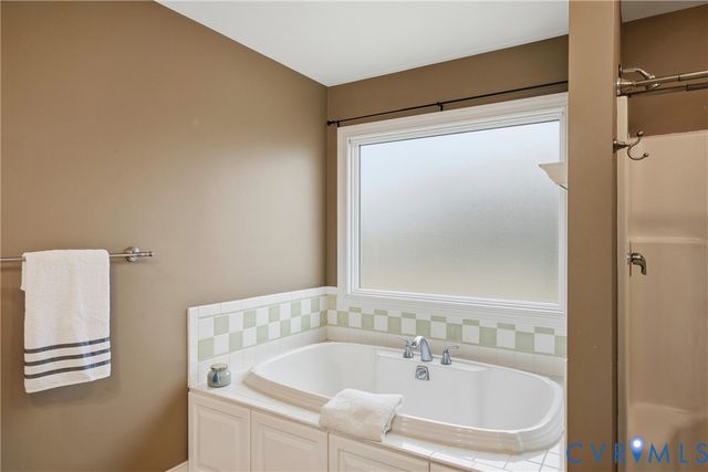 151 Meadow Dr, Tappahannock, VA 22560